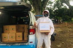Kasus COVID-19 tinggi, Human Initiative distribusikan makanan dan multivitamin