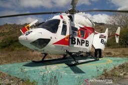 BPBD Provinsi  Riau turunkan dua helikopter "water bombing" padamkan karhutla