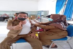 Vaksinasi terhadap guru terus berlanjut di Tebing Tinggi