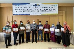 Sembilan pelaku UMKM terima bantuan modal usaha dari Taspen Pangkalpinang