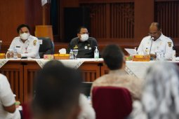 Pemprov Kalsel batasi ASN ke luar daerah risiko tinggi COVID