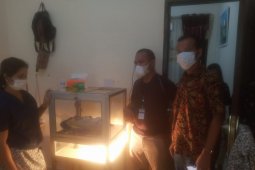 Warga Bukit Lawang Bahorok temukan bayi di bak sampah