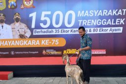 Trenggalek gelar vaksinasi COVID-19 berhadiah 35 ekor kambing