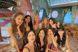 TWICE akan mulai tur dunia pada malam natal di Seoul