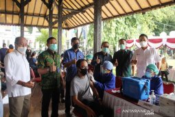 Sekda Bali apresiasi kontribusi perbankan percepat vaksinasi
