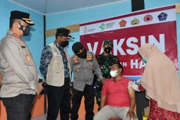 Tinjau vaksinasi massal, Ini kata Bupati Aceh Timur