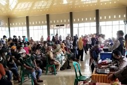 Ribuan masyarakat Kabupaten Mesuji ikuti program vaksinasi massal
