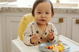Membentuk generasi tangguh masa depan mulai dari makanan pendamping ASI