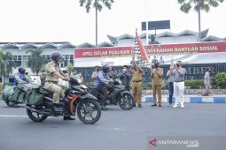 Pemkab Jember distribusikan bansos kepada warga terdampak COVID-19