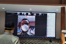 Anies Baswedan beri dukungan bagi tenaga kesehatan saat kunjungi RS Koja