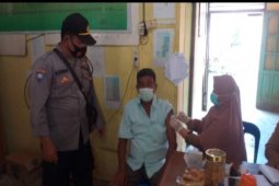 Monitoring vaksinasi massal zona di Sipispis