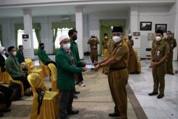 54 orang mahasiswa/i HSS terima penghargaan dan dana pembinaan