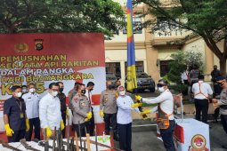 196 senjata api rakitan dimusnahkan dengan cara dipotong-potong