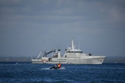 TNI AL kerahkan dua KRI untuk evakuasi korban KMP Yunicee