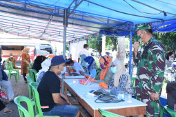 Masyarakat Malut diajak ikut vaksninasi serentak, antisipasi corona