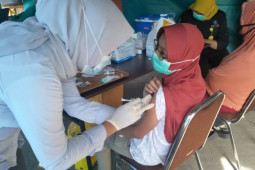 Kemarin, 41 juta vaksin disuntikkan hingga optimisme pertumbuhan ekonomi