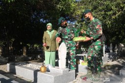 Jelang HUT ke 67, prajurit Raider 112 ziarah ke makam pahlawan