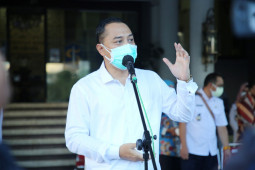 Wali Kota Eri ajak warga Surabaya jadi relawan lawan COVID-19