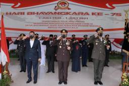 Polda NTB peringati Hari Bhayangkara ke-75 dengan sederhana