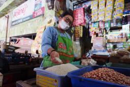 Pemkot Kediri pastikan stok bahan pokok aman selama PPKM darurat