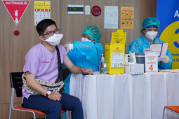 Sentra Vaksinasi COVID-19 Tiket.com diperpanjang hingga 10 Juli