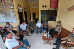 Wabup Sintang terima uneg-Uneg tokoh Masyarakat Dedai