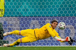 Inter Milan segera dapatkan Yann Sommer sebagai pengganti Onana