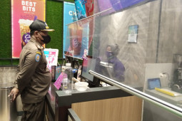 PPKM Darurat pada hari pertama Pol PP Kota Serang lakukan penertiban