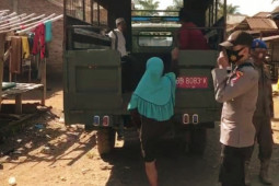 Sukseskan vaksinasi massal, Polres Palas  sediakan layanan antar jemput ke desa - desa