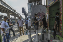 Luhut minta stok oksigen untuk industri bagi kepentingan medis