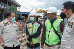 DPRD Kalsel berharap pembangunan Kembatan Al mialak i sesuai jadwal