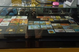 Harga emas terkoneksi usai naik dalam tiga hari  berturut