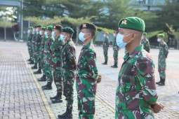 Pangdam Tanjungpura lepas 84 personel Apter berangkat ke Papua