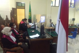 Hakim jatuhkan hukuman 4 tahun penjara kepada mantan Bupati Lampung Tengah