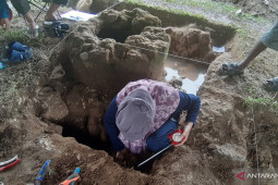 Arkeolog temukan keping uang kuno di Benteng Kota Mas Kwandang