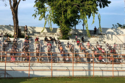 Antusias warga ikut vaksinasi massal di Kota Surabaya hari kedua meningkat