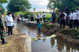 Kajari Situbondo: Pelaksanaan pembangunan talang saluran irigasi Desa Bantal sesuai prosedur