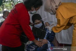 Dinkes: Jarak masih menjadi kendala vaksinasi lansia di Aceh