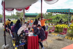 Pemkab Sidoarjo optimistis target vaksinasi 9.000 orang/hari terpenuhi