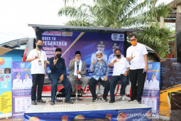Wabup sosialisasi Lapor Manis Goes to Pesantren