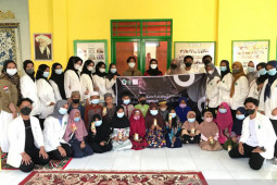 STIKES Tanah Bumbu gencarkan penyuluhan kesehatan kepada anak yatim