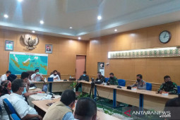 Pemerintah Kabupaten Belitung batasi jam operasional tempat usaha