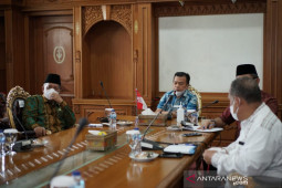 Gubernur Jambi tegaskan semua pihak bersiap hadapi dan antisipasi kasus COVID-19