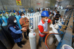 Kebutuhan tabung oksigen medis di Banyuwangi meningkat lima kali lipat