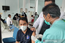 Sempat gagal beberapa kali, Sekdakab Nagan Raya akhirnya berhasil divaksin