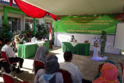 The power of emak-emak sisi penting sukseskan TMMD ke-111 Kodim 1207