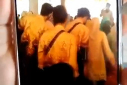 Oknum Lurah dicopot dari jabatannya akibat gelar pesta nikah saat PPKM