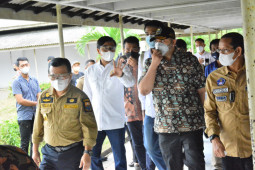 Ketua dan Waka DPRD dampingi gubernur tinjau eks RS Pertamina