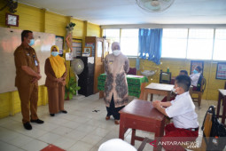Batola implements face-to-face learning