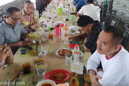 Calon Ketua PWI Sumut bersilaturahmi ke Labura